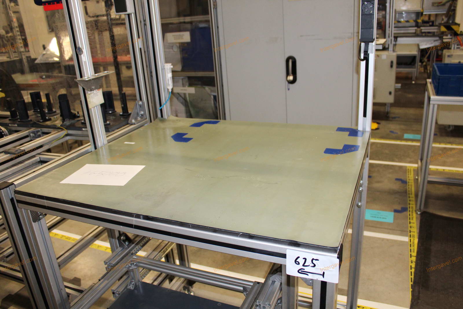 Szerelő munkahely 48