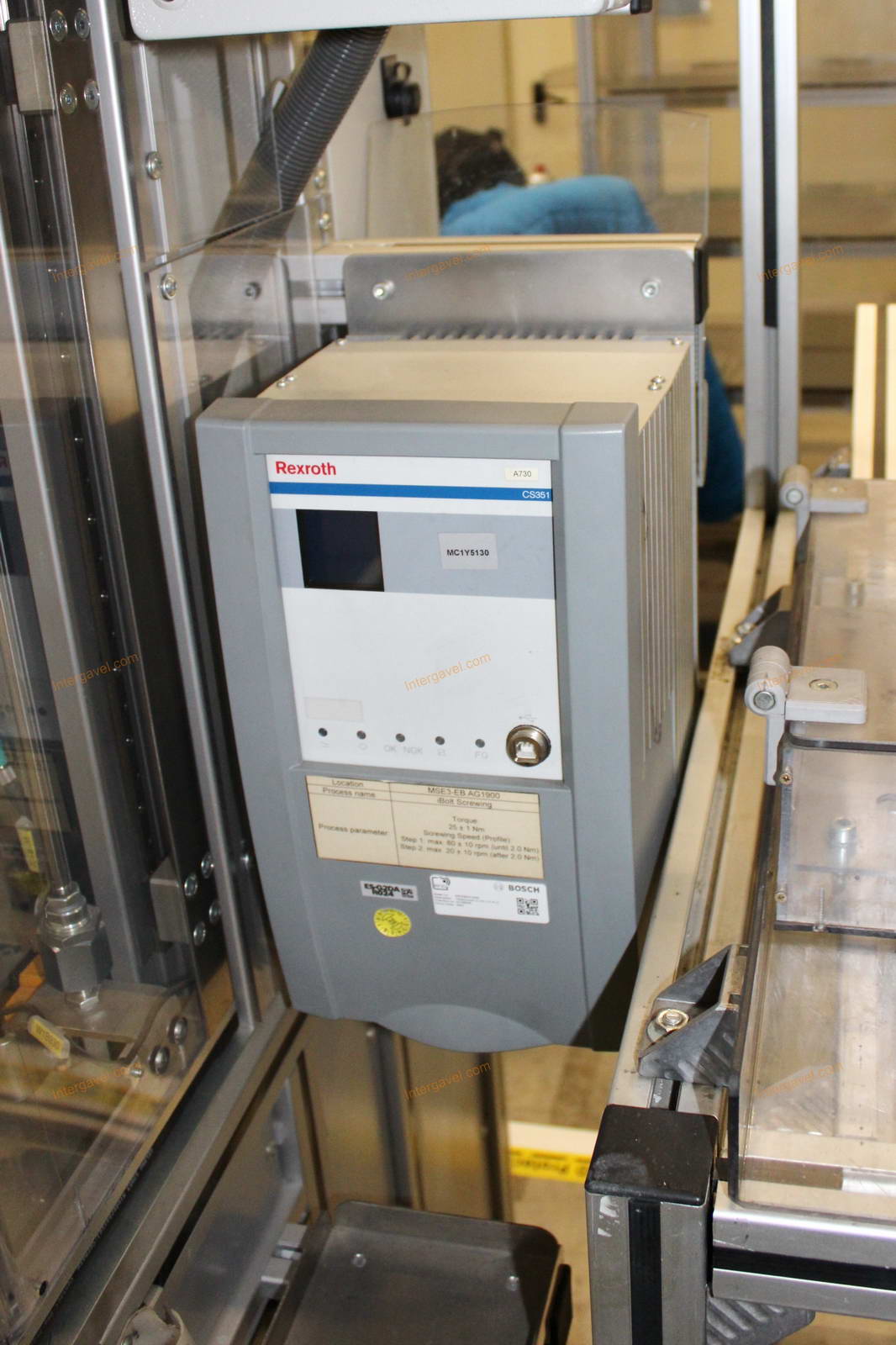 Szerelő munkahely 57