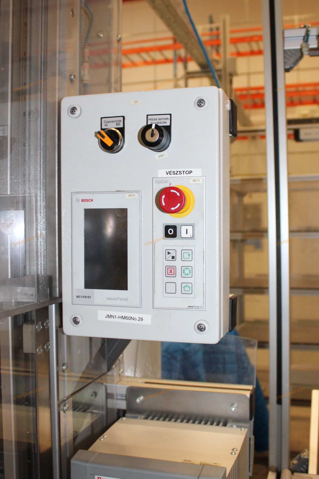 Szerelő munkahely 58