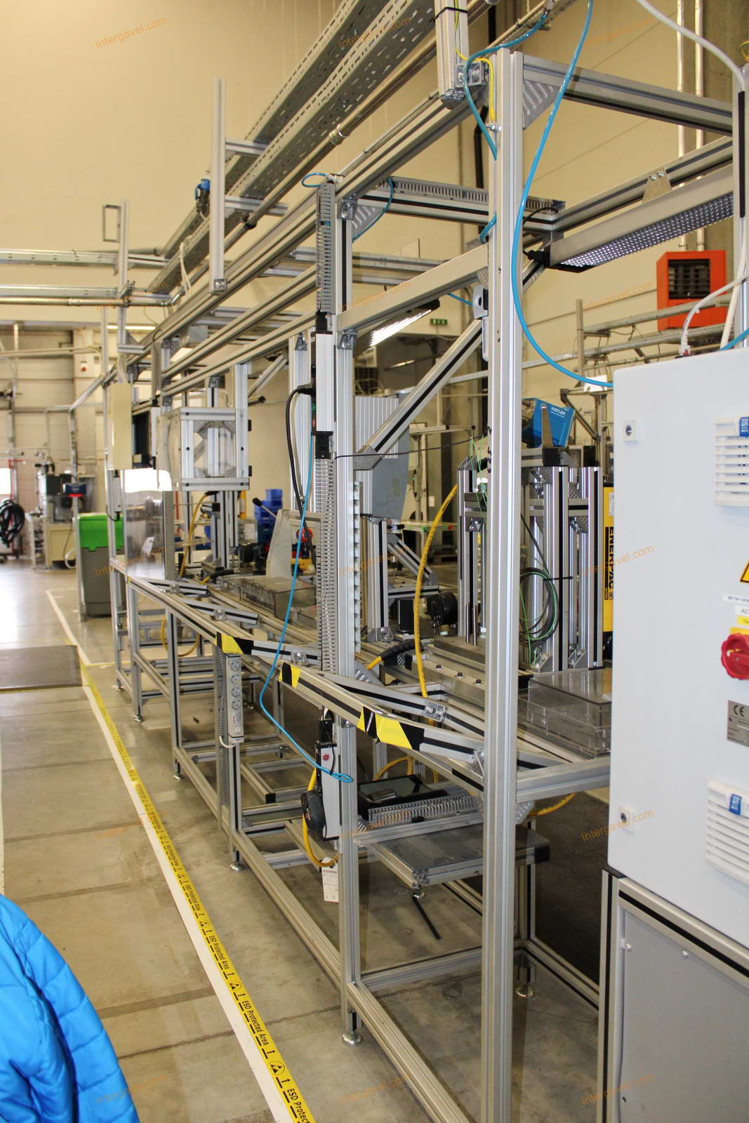 Szerelő munkahely 61