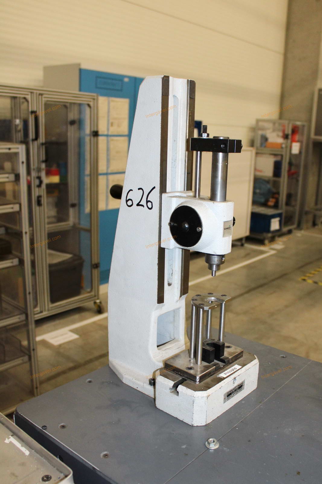 Szerelő munkahely 18