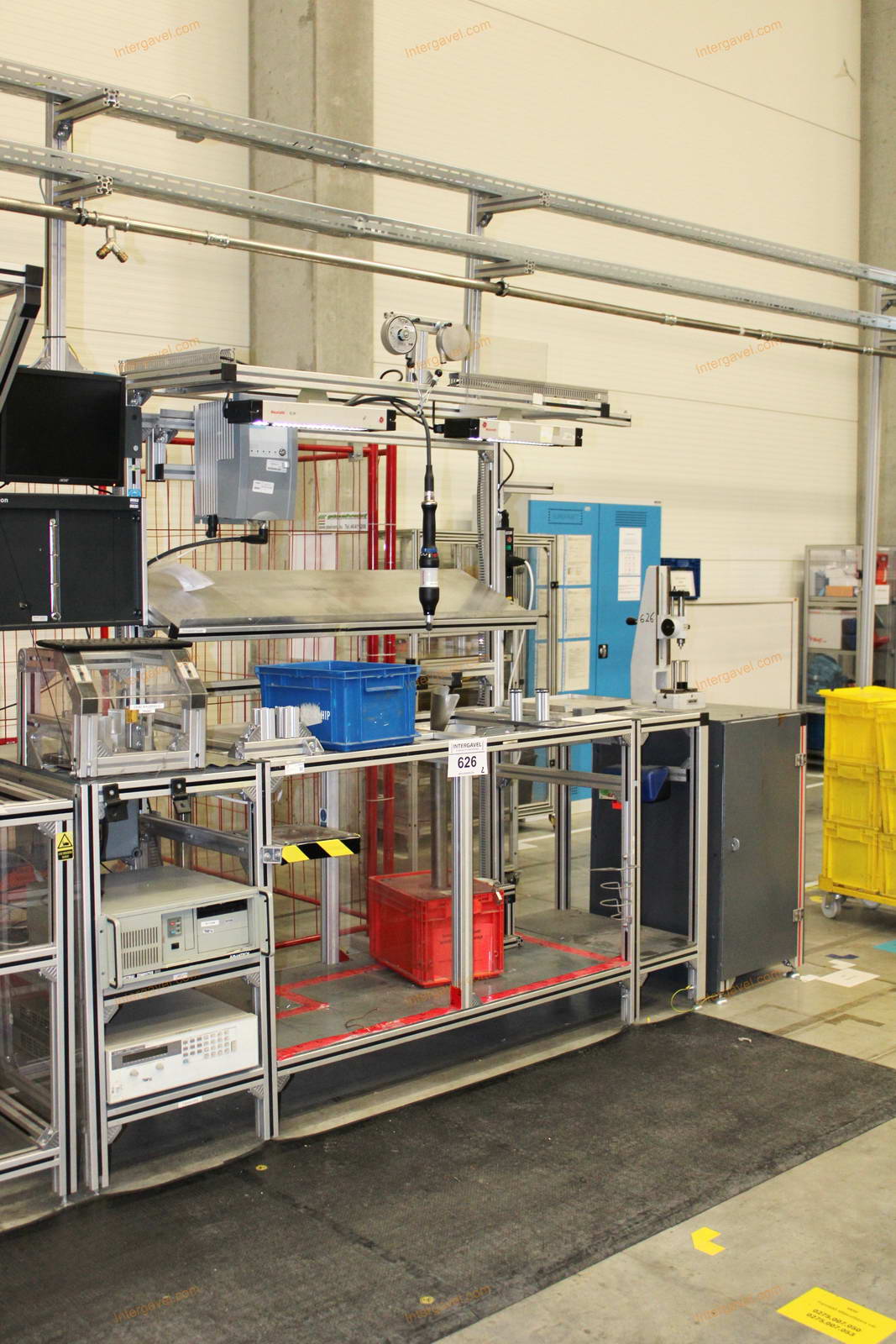 Szerelő munkahely 22