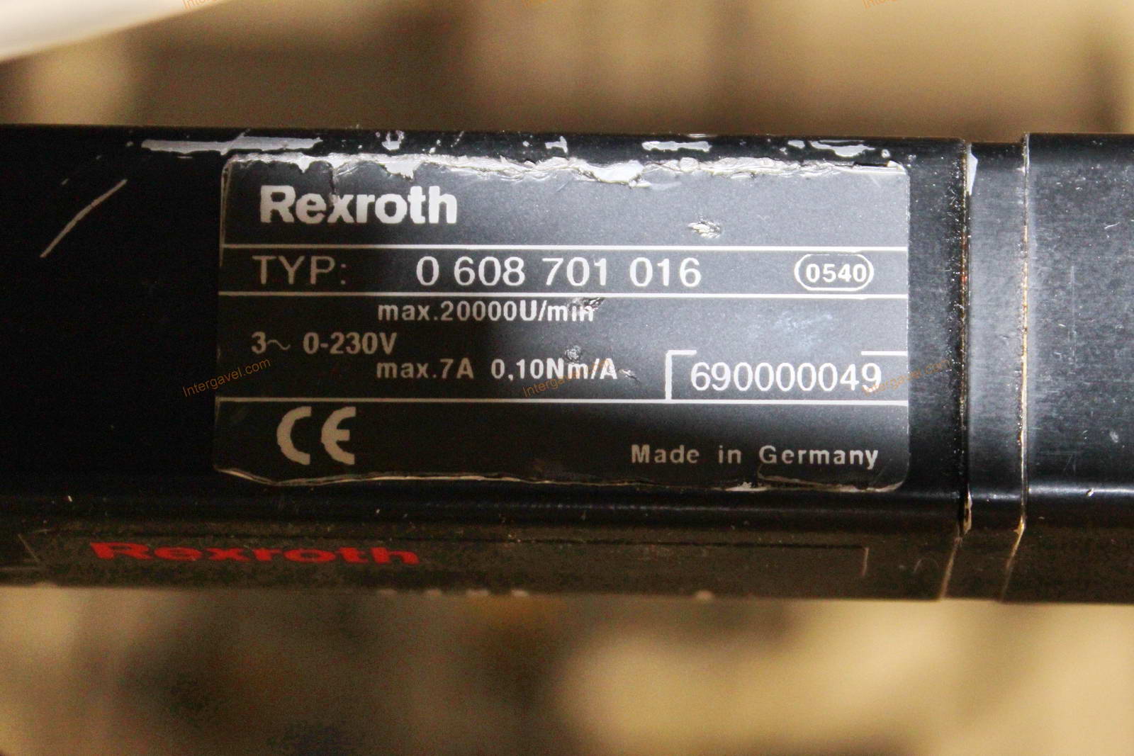 Szerelő munkahely 15