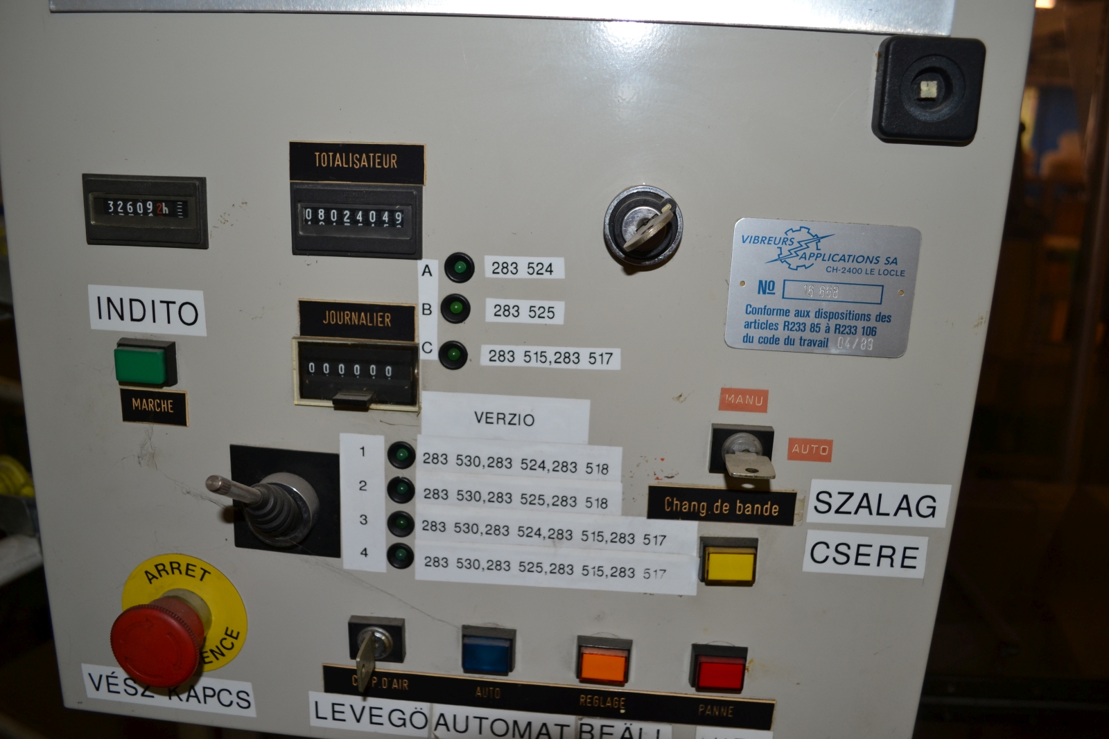 Összeszerelő gép 10