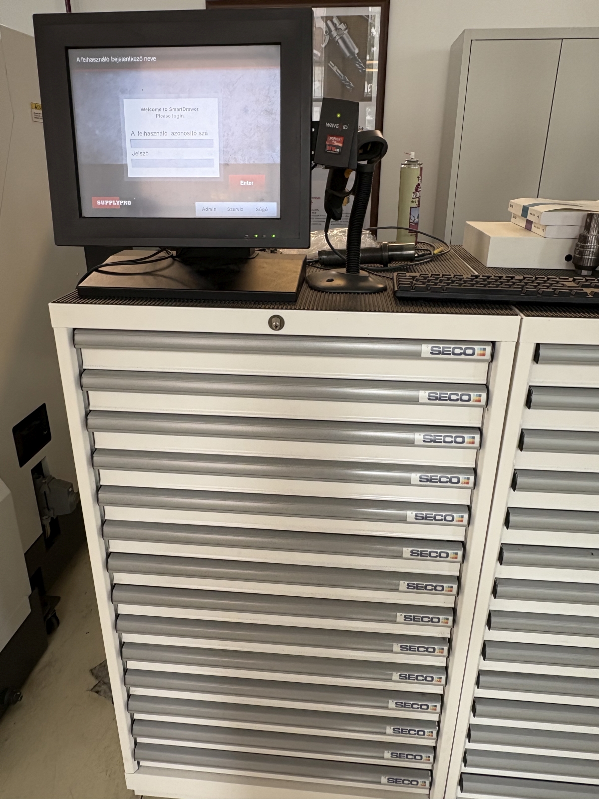 Tool dispensing machine 3