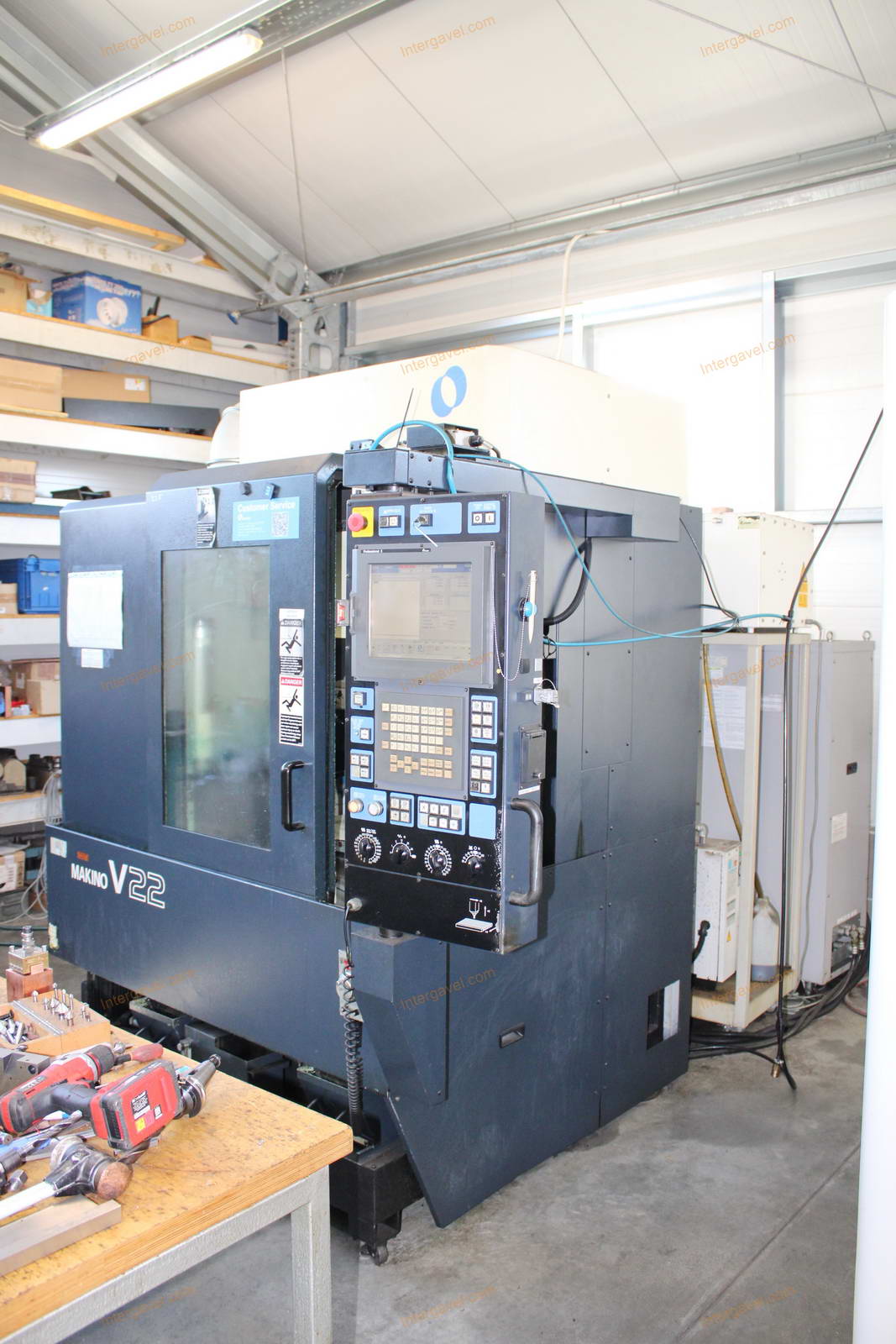 CNC milling machine 3