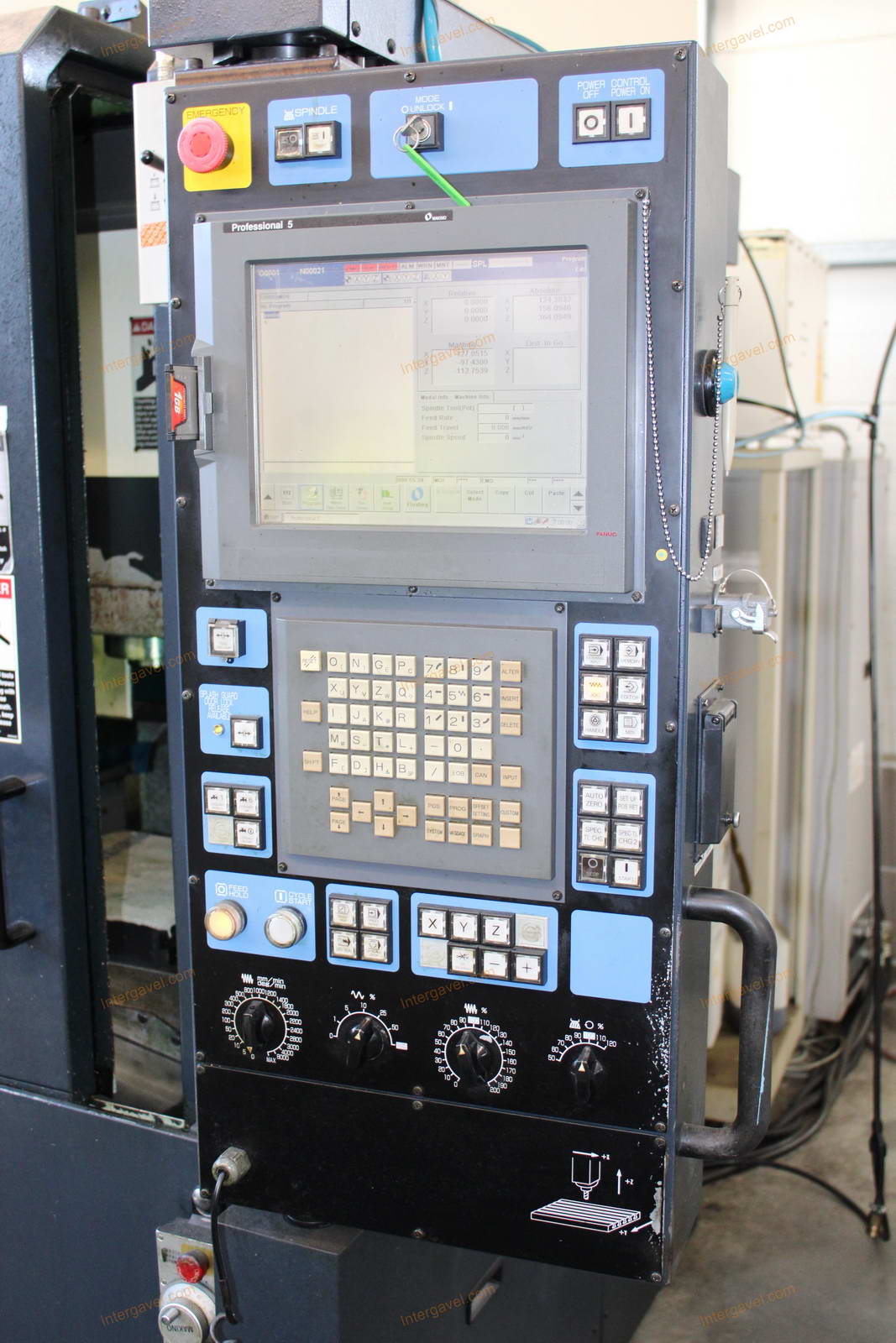 CNC milling machine 4