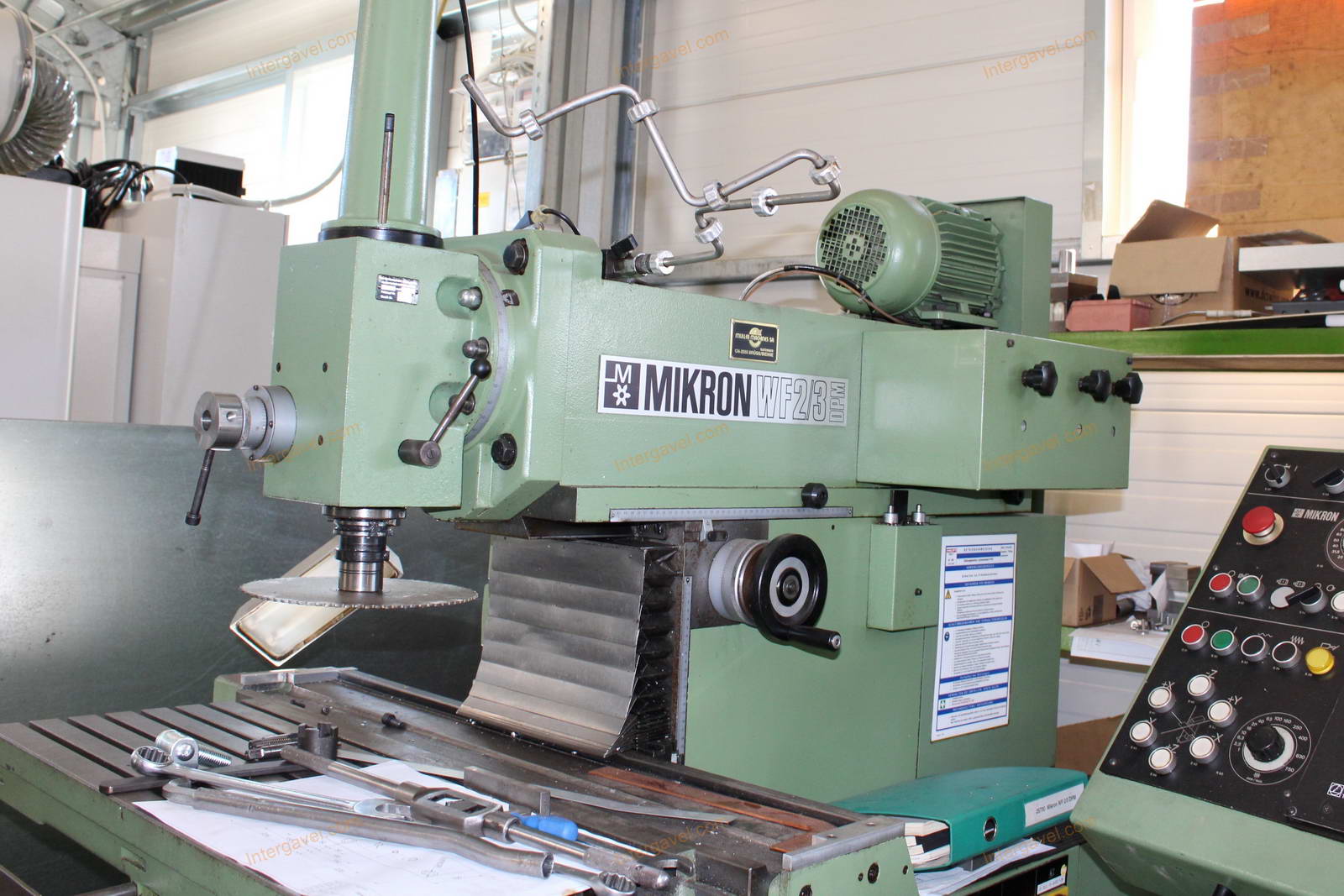 Milling machine 5