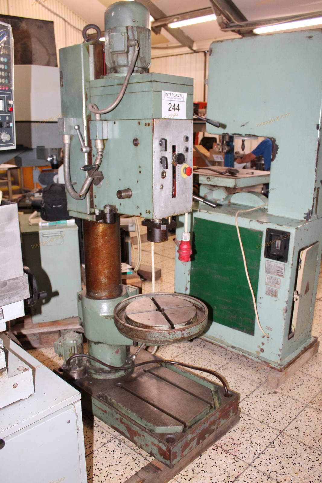 Column drill machine 3