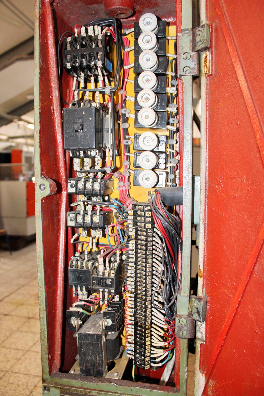 Column drill machine 10