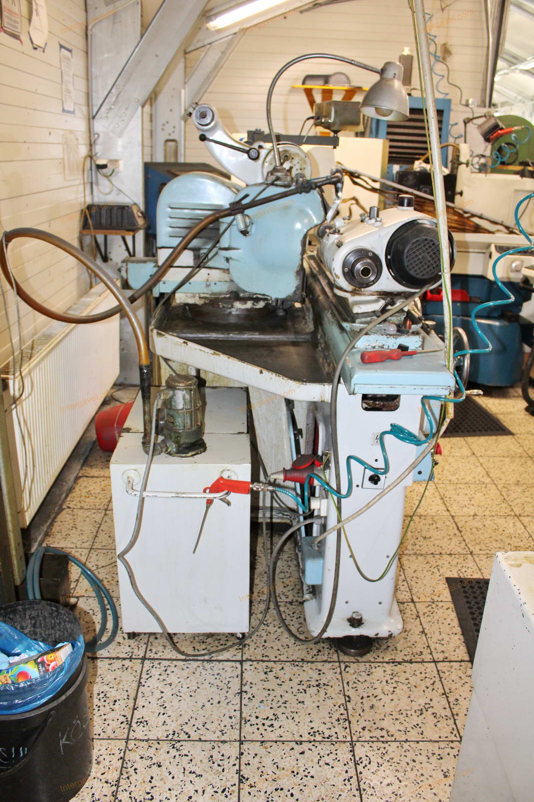 Bore and mantle grinder 4