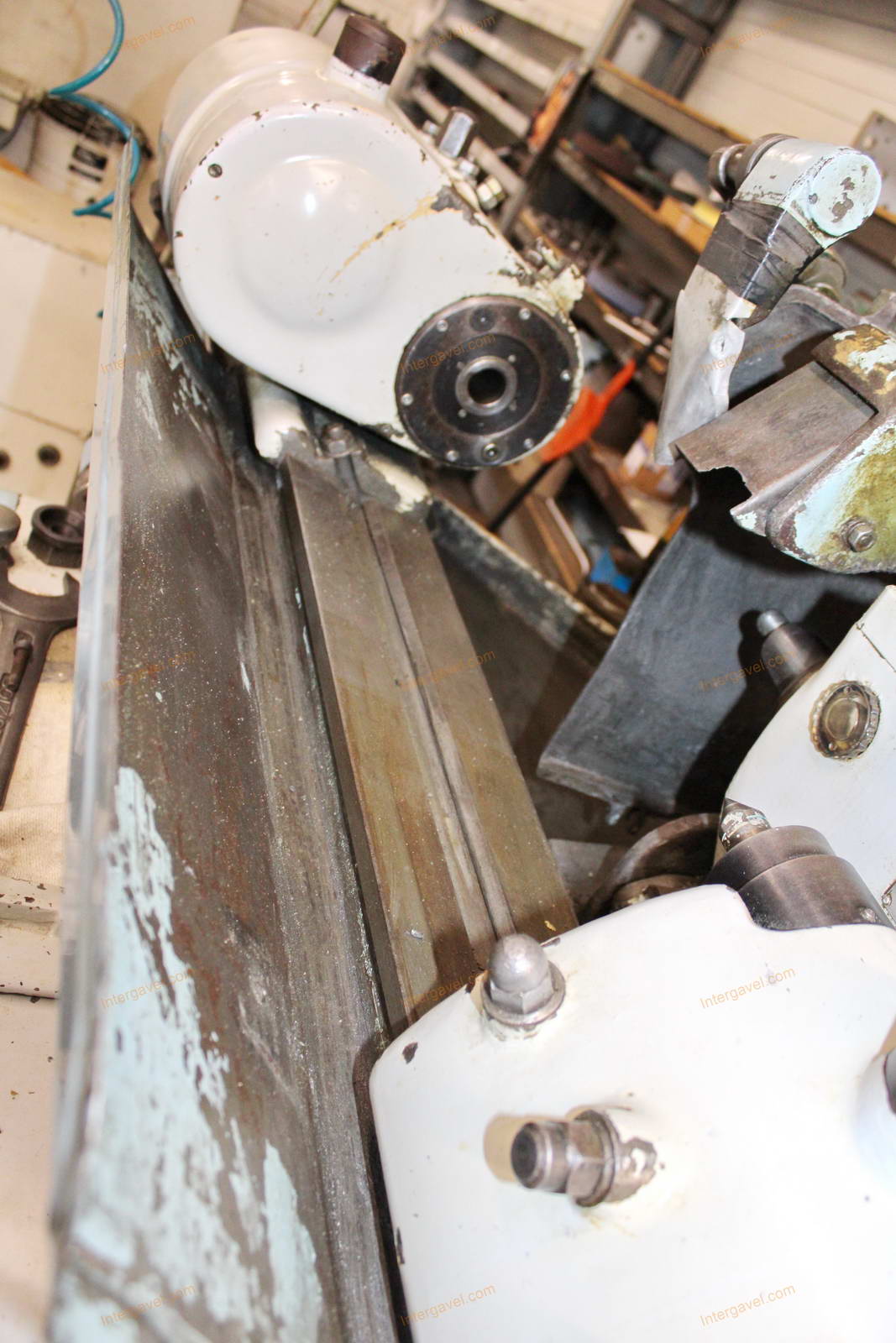 Bore and mantle grinder 11