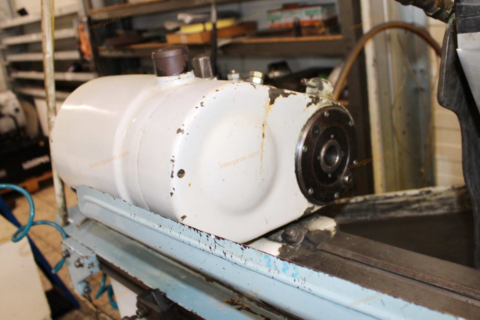 Bore and mantle grinder 12