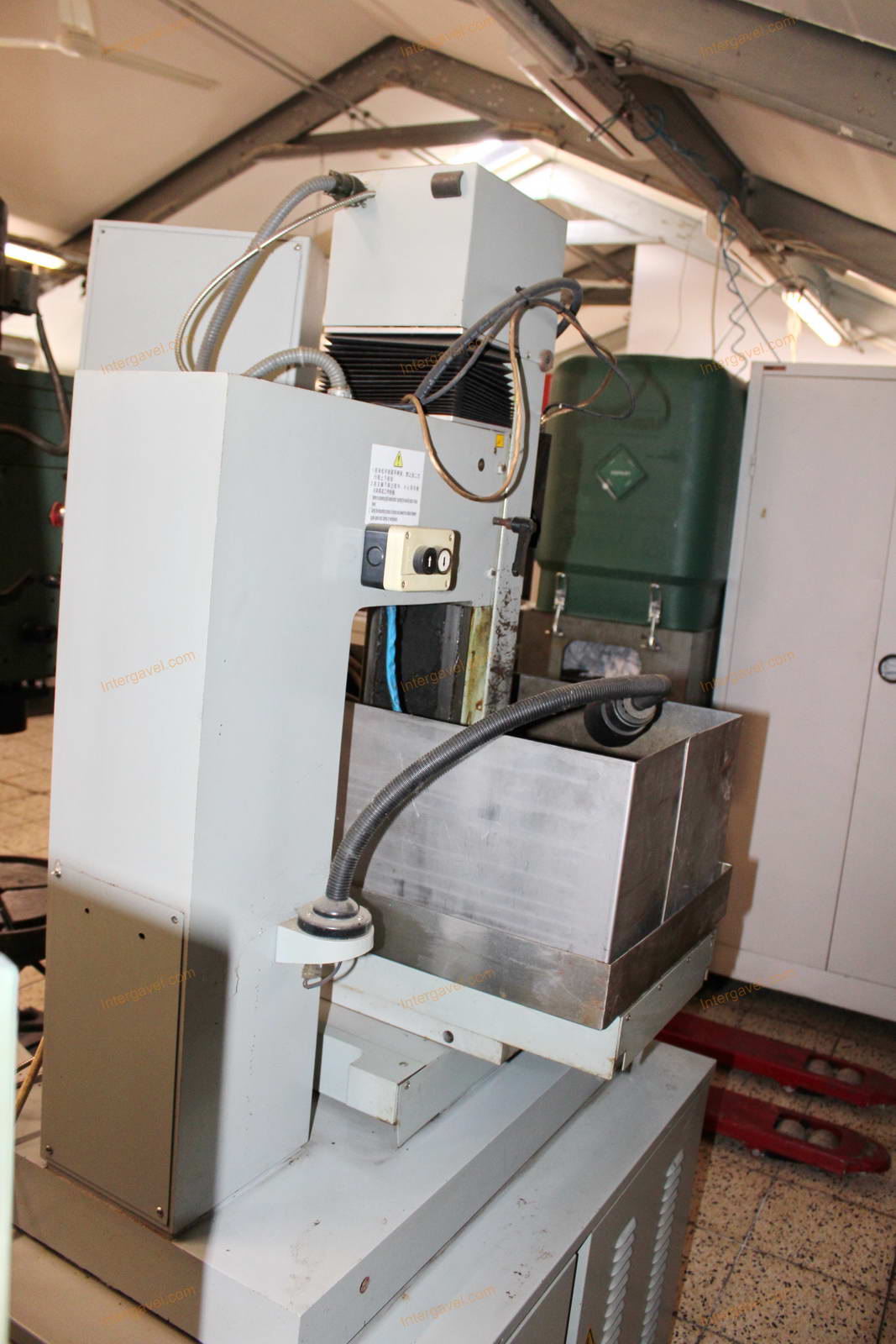 Starting spark erosion machine 9