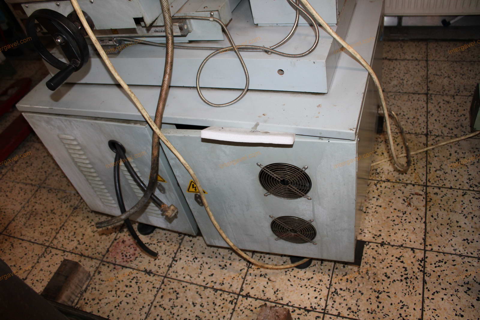 Starting spark erosion machine 11