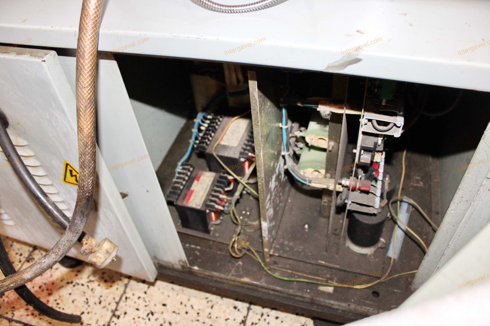 Starting spark erosion machine 12