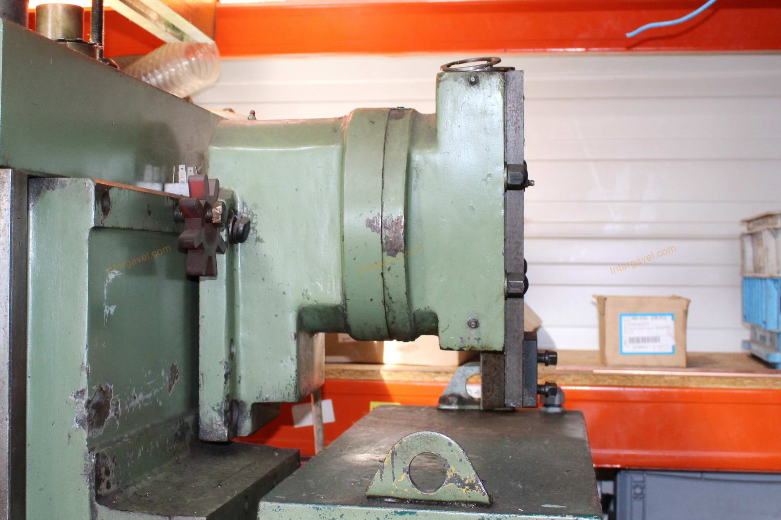 Milling machine 7