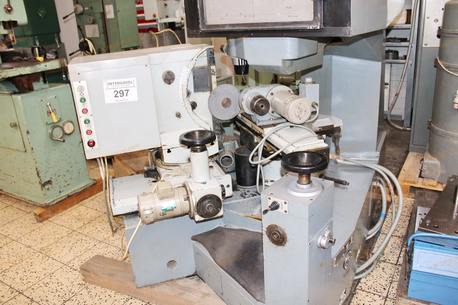 Optikai köszörű 4