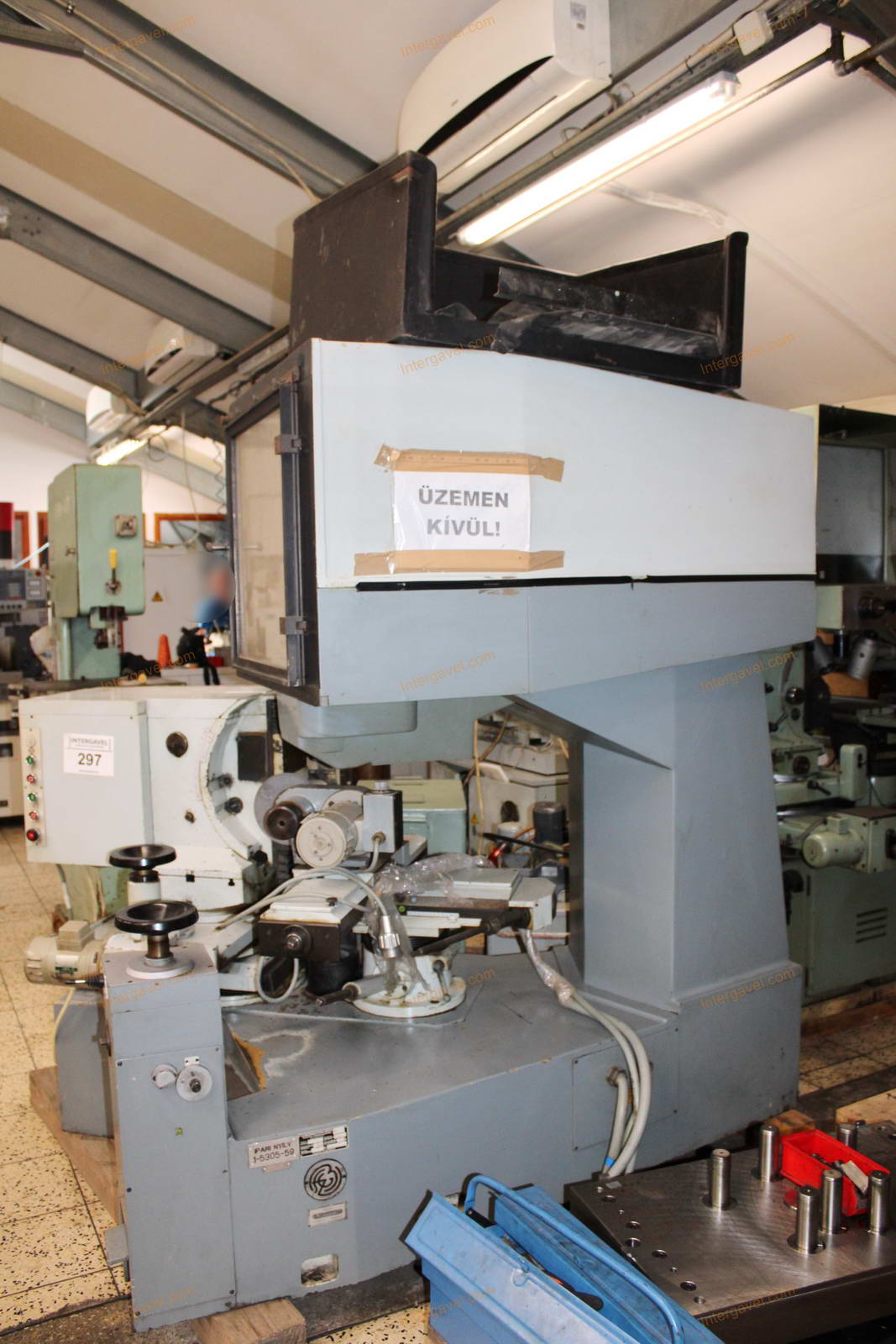 Optikai köszörű 10