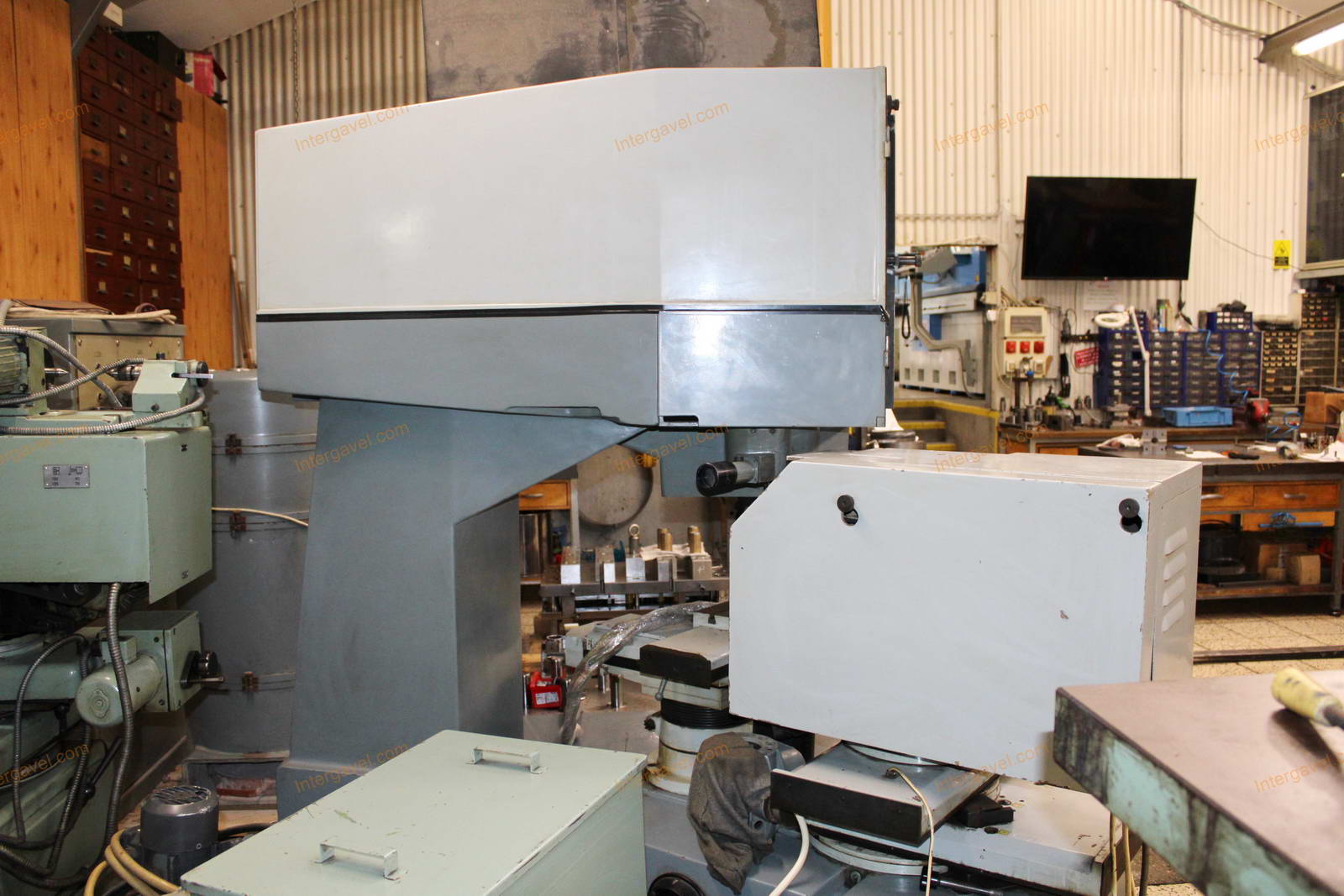 Optikai köszörű 14