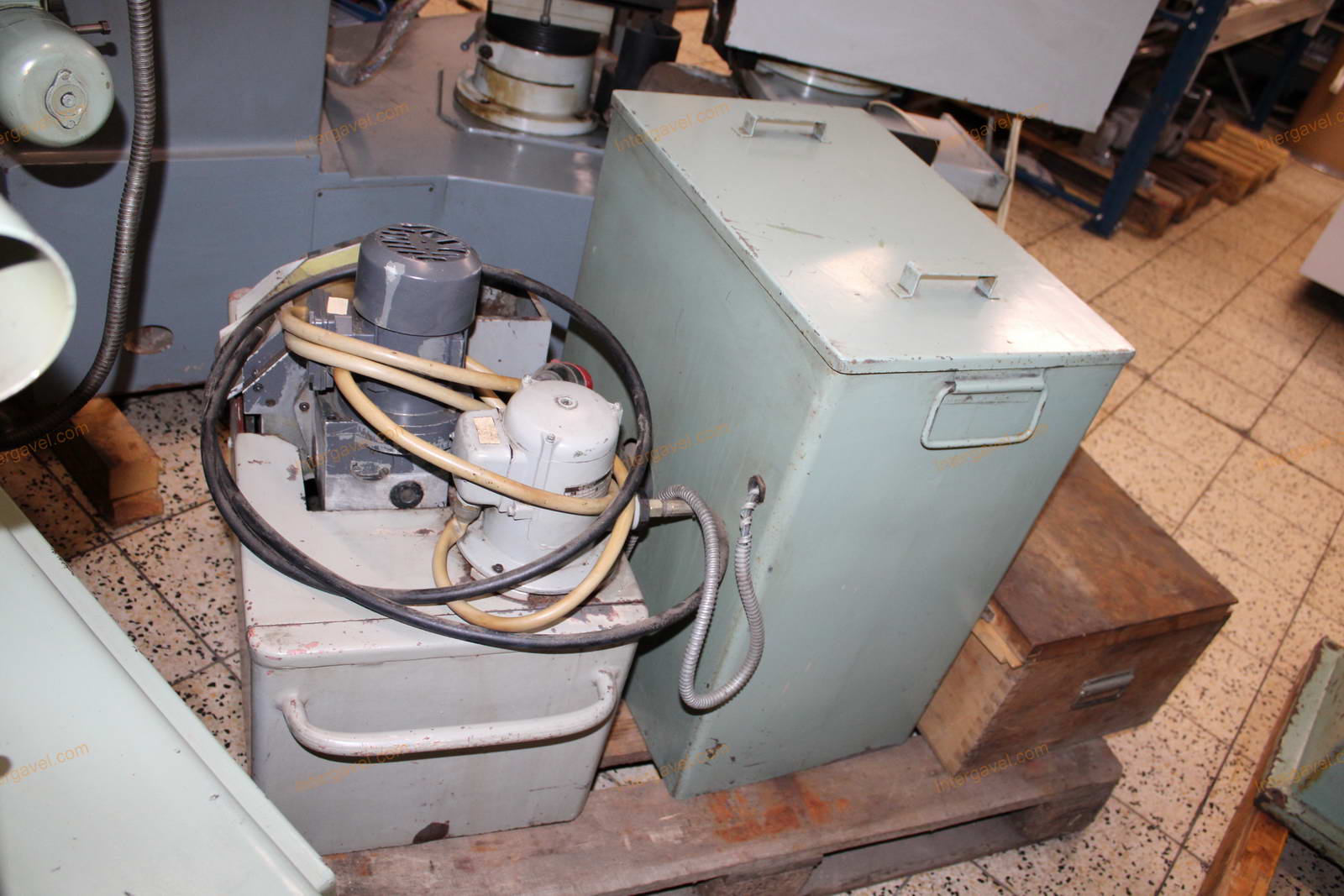 Optikai köszörű 13