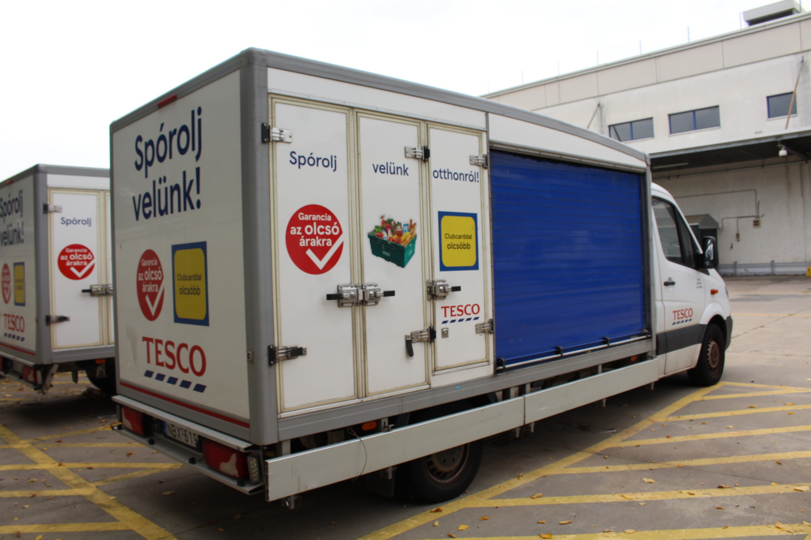 Hűtős kisteherautó 6