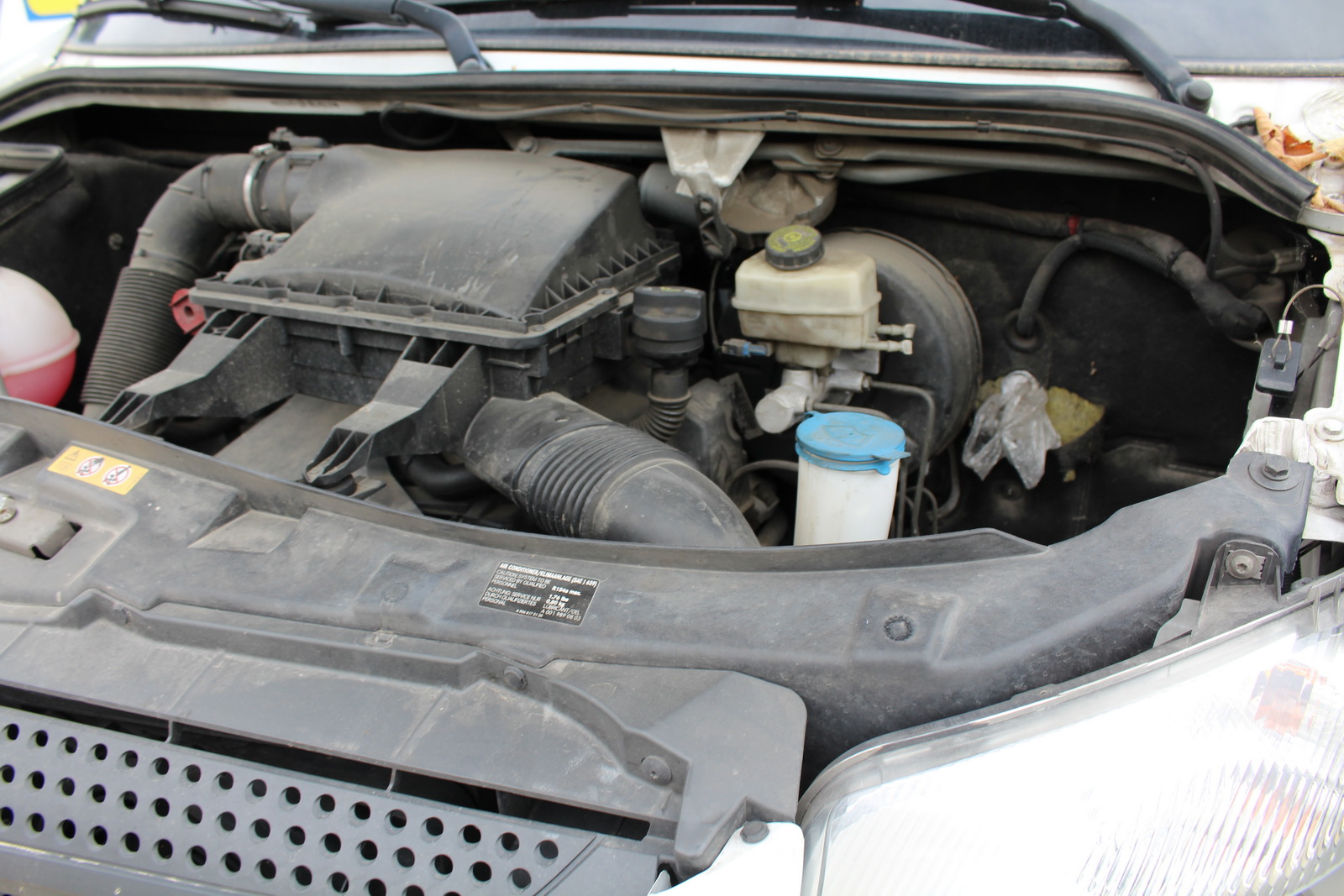 Hűtős kisteherautó 15