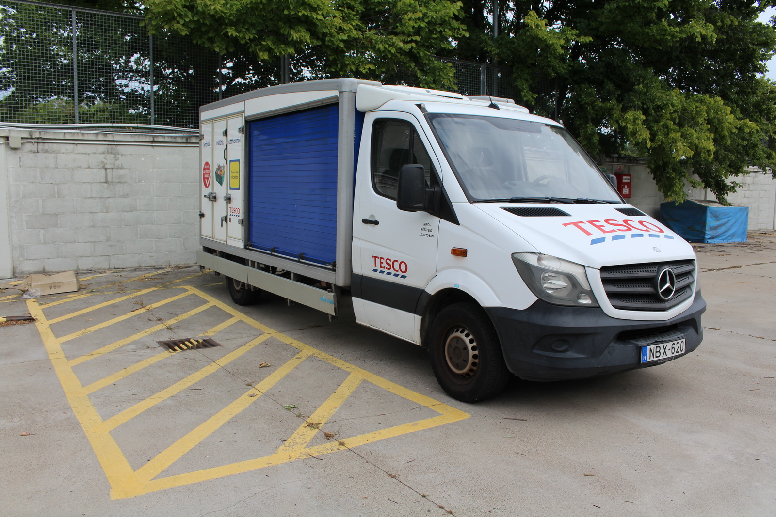 Hűtős kisteherautó 3