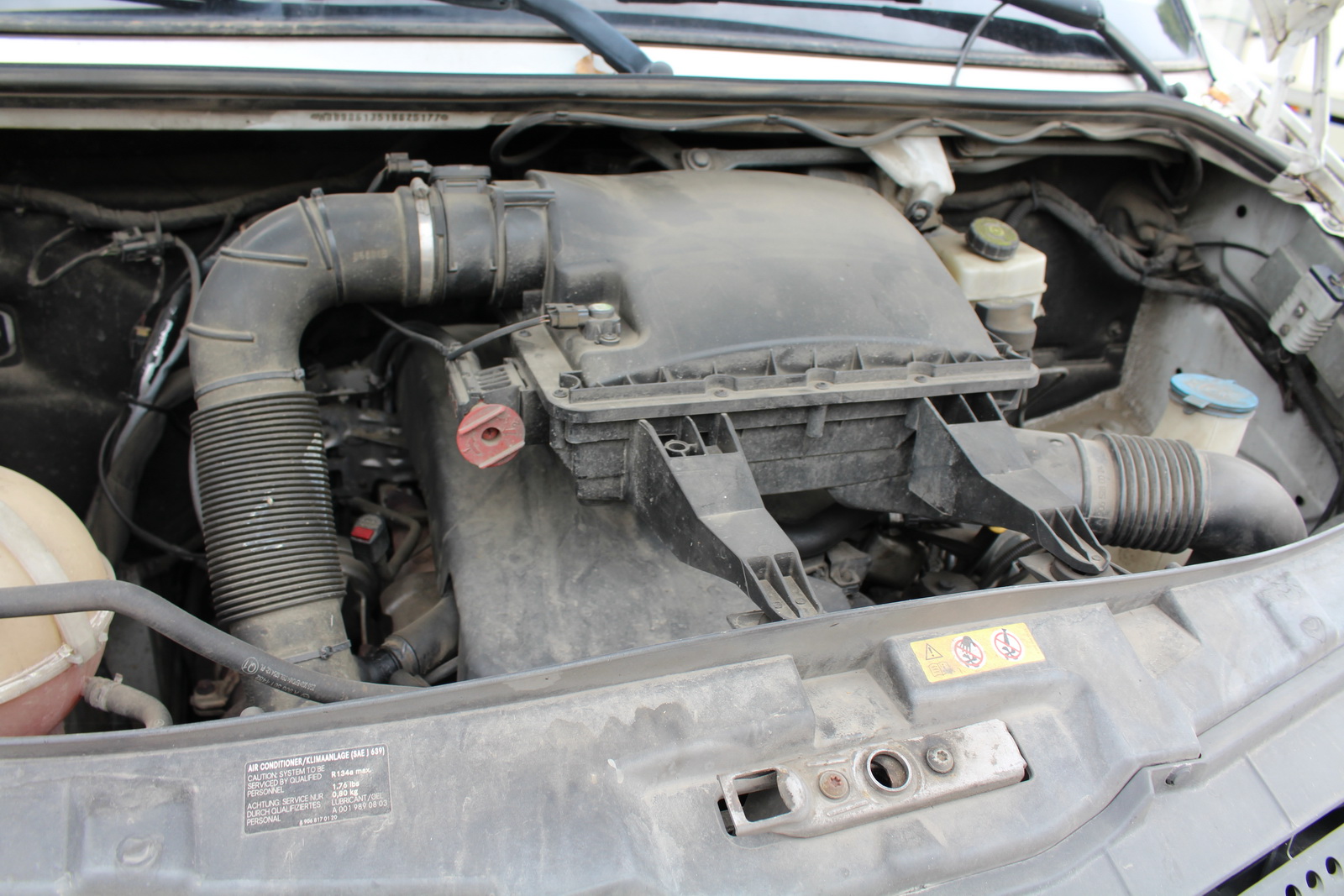 Hűtős kisteherautó 17