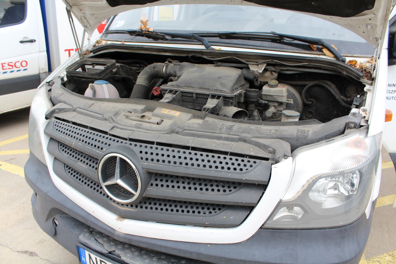 Hűtős kisteherautó 17