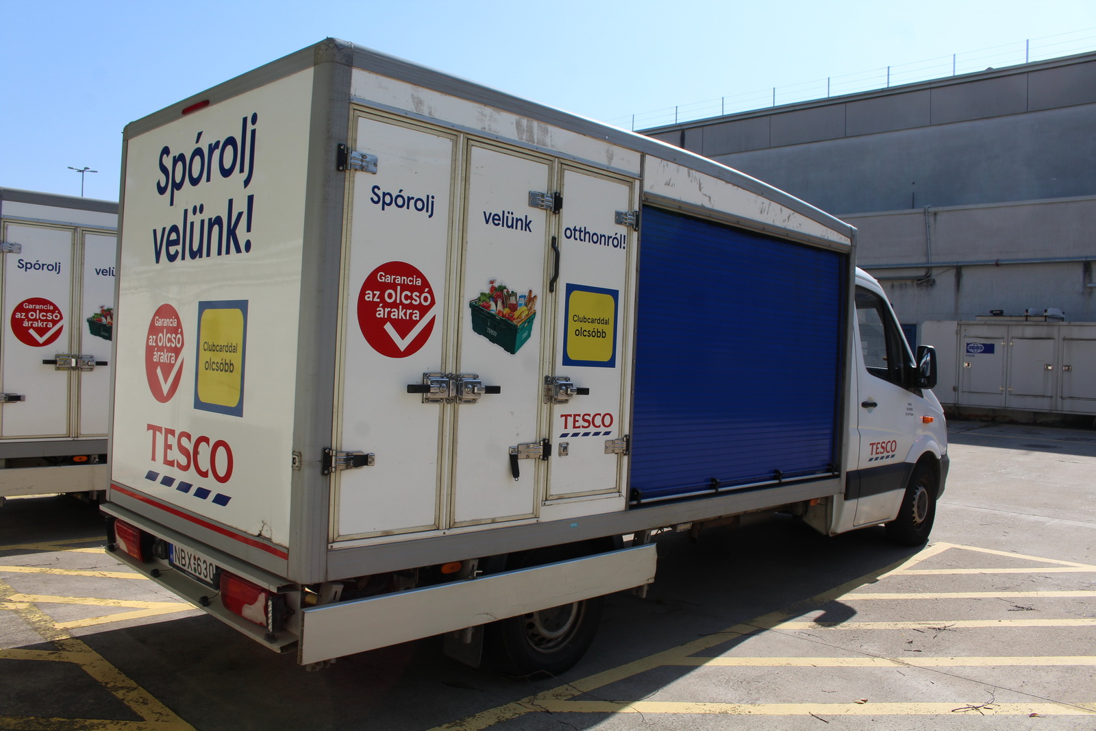 Hűtős kisteherautó 5