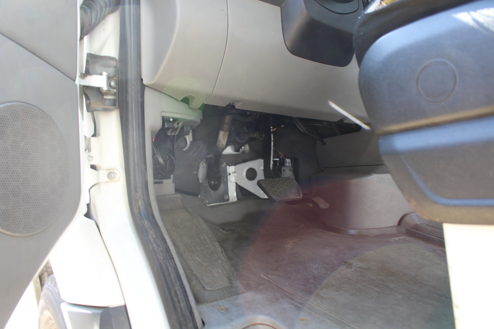 Hűtős kisteherautó 15