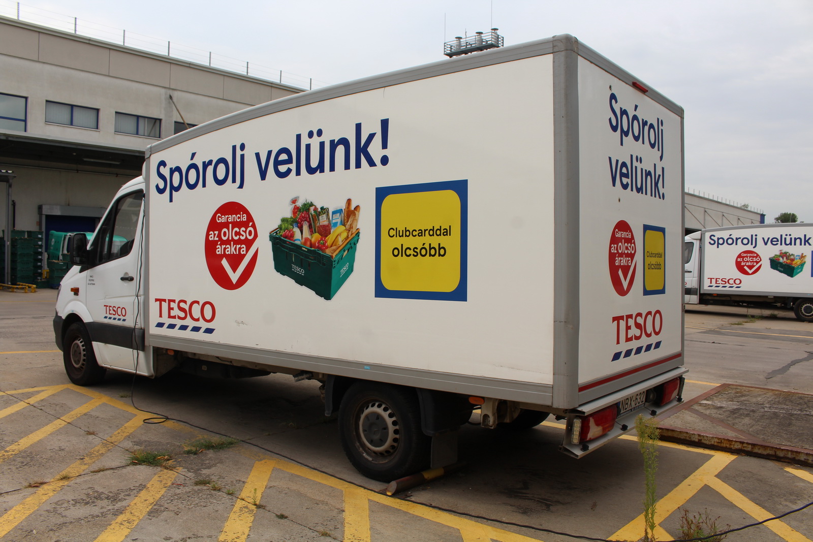 Hűtős kisteherautó 5