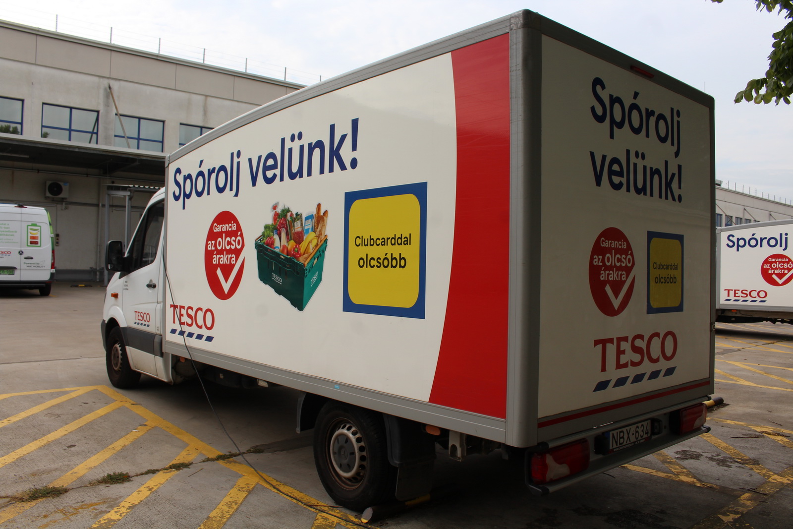 Hűtős kisteherautó 5