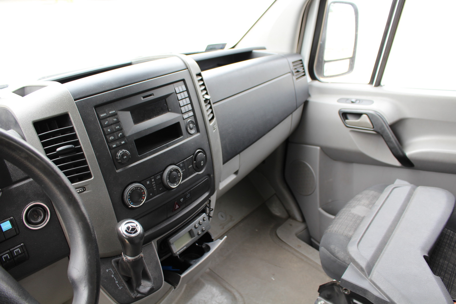 Hűtős kisteherautó 11