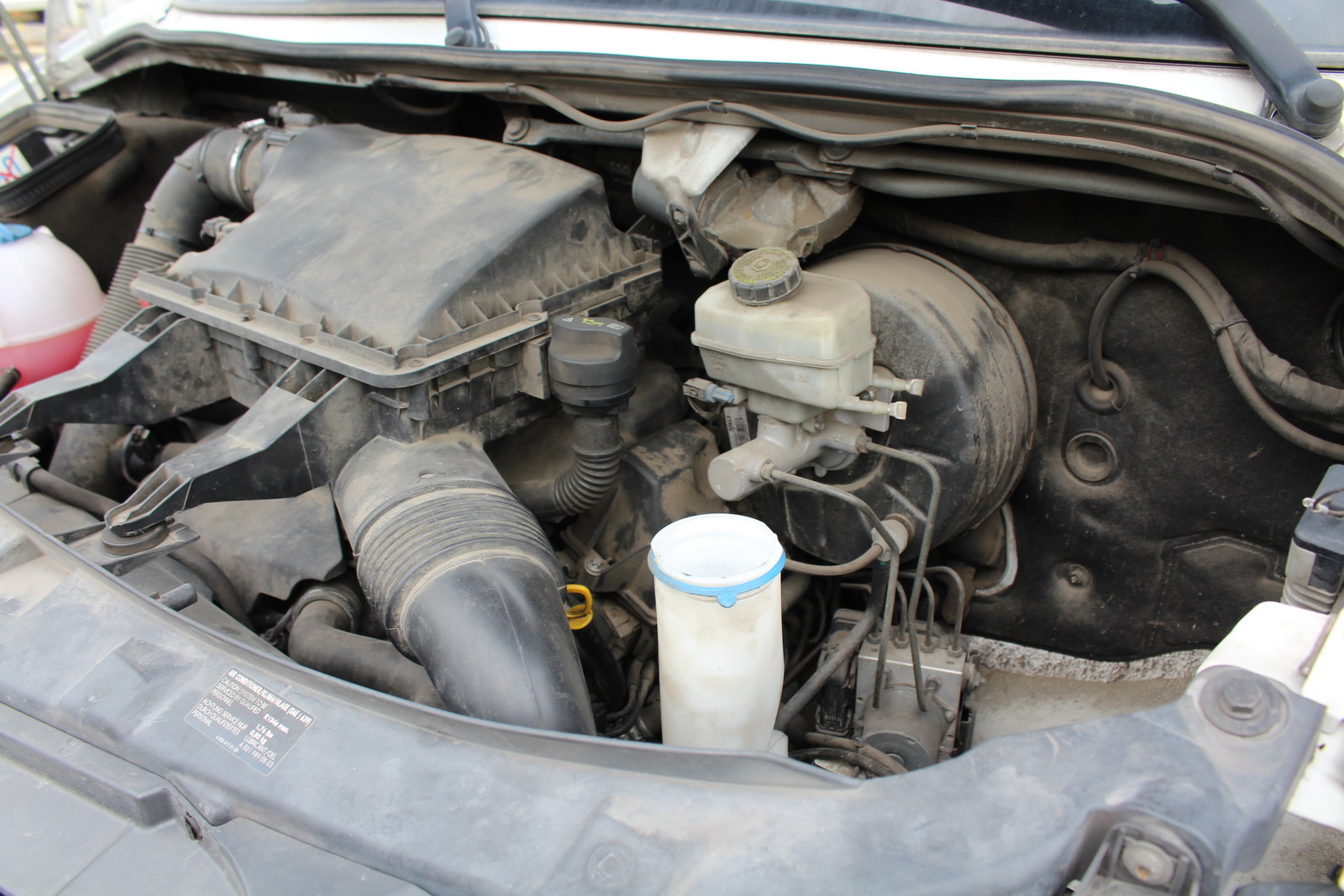 Hűtős kisteherautó 16