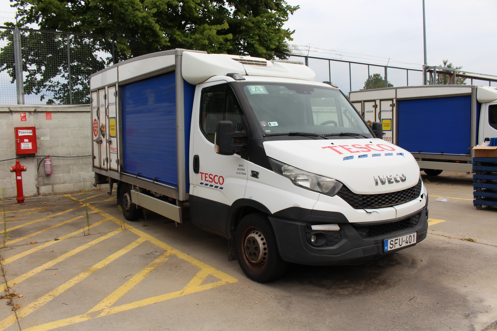 Hűtős kisteherautó 2