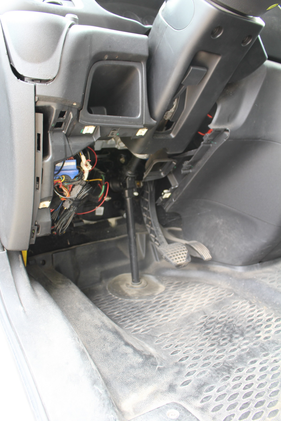 Hűtős kisteherautó 17