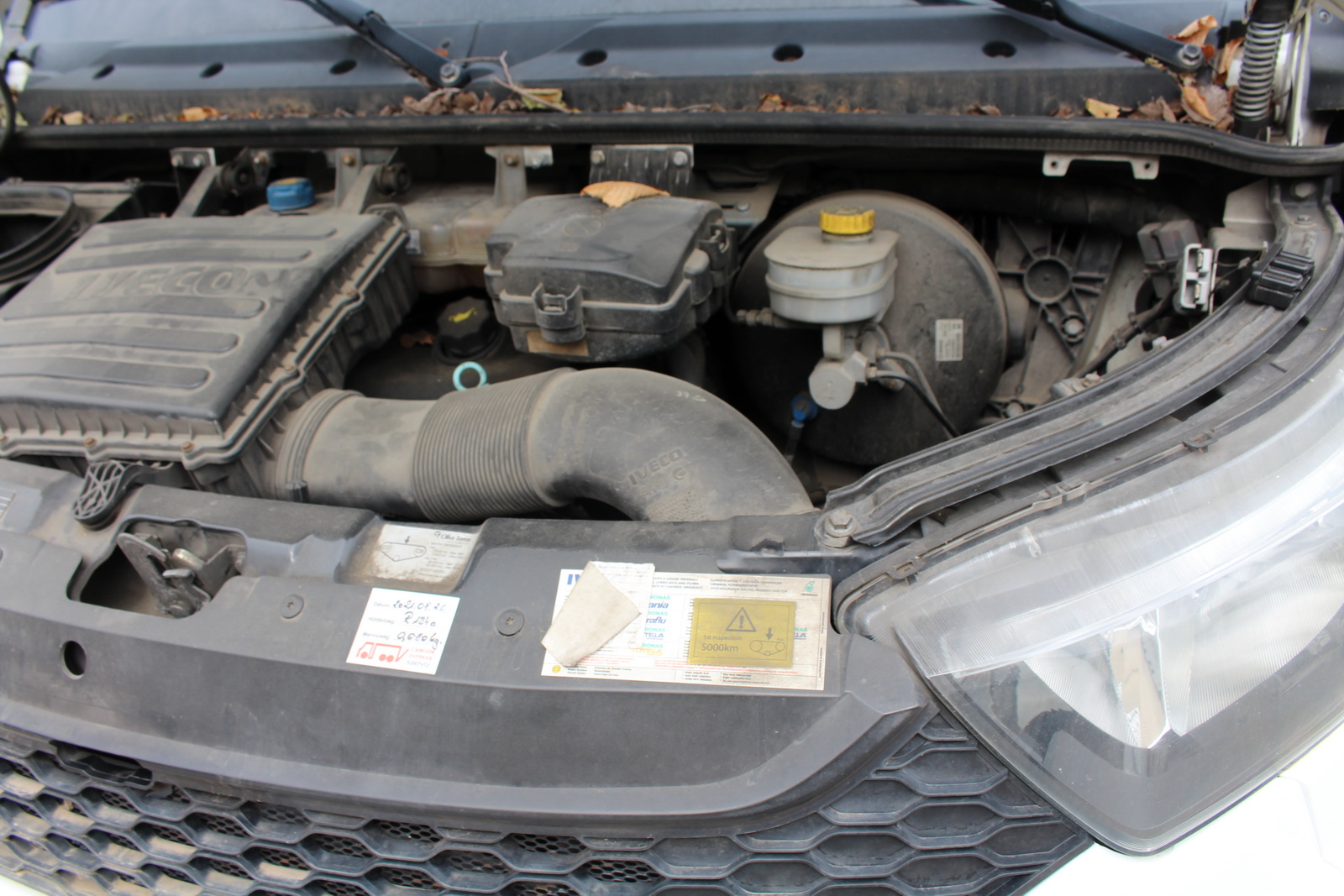 Hűtős kisteherautó 19