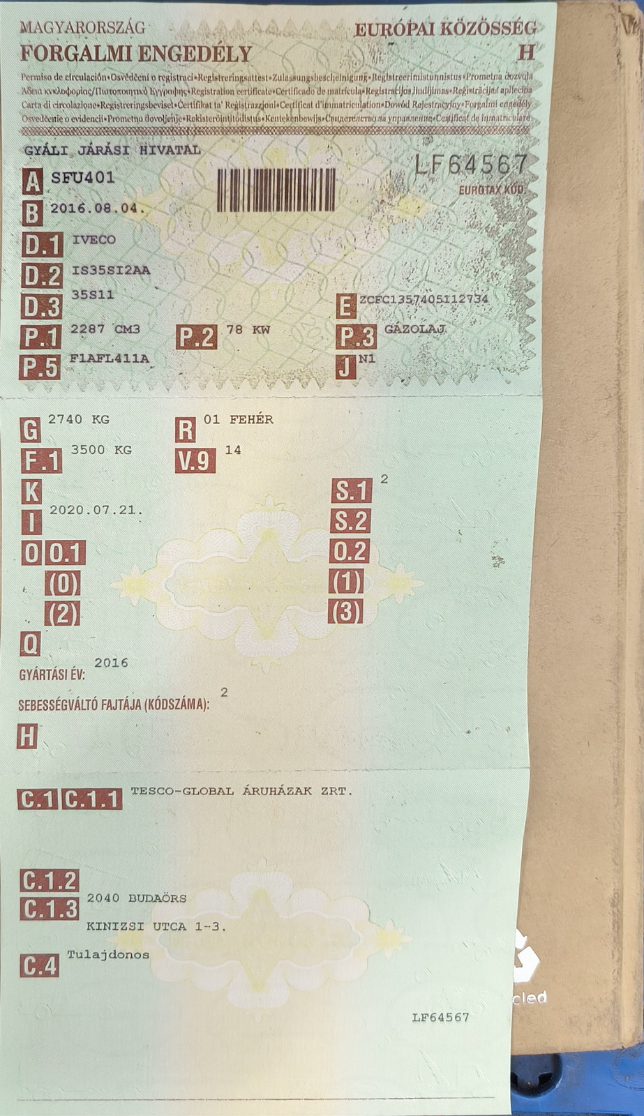 Hűtős kisteherautó 21