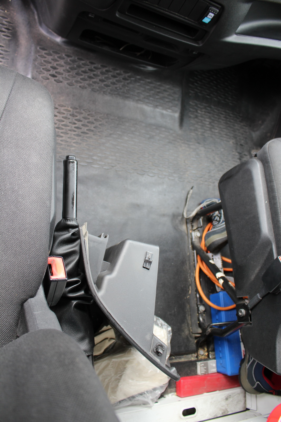 Hűtős kisteherautó 14