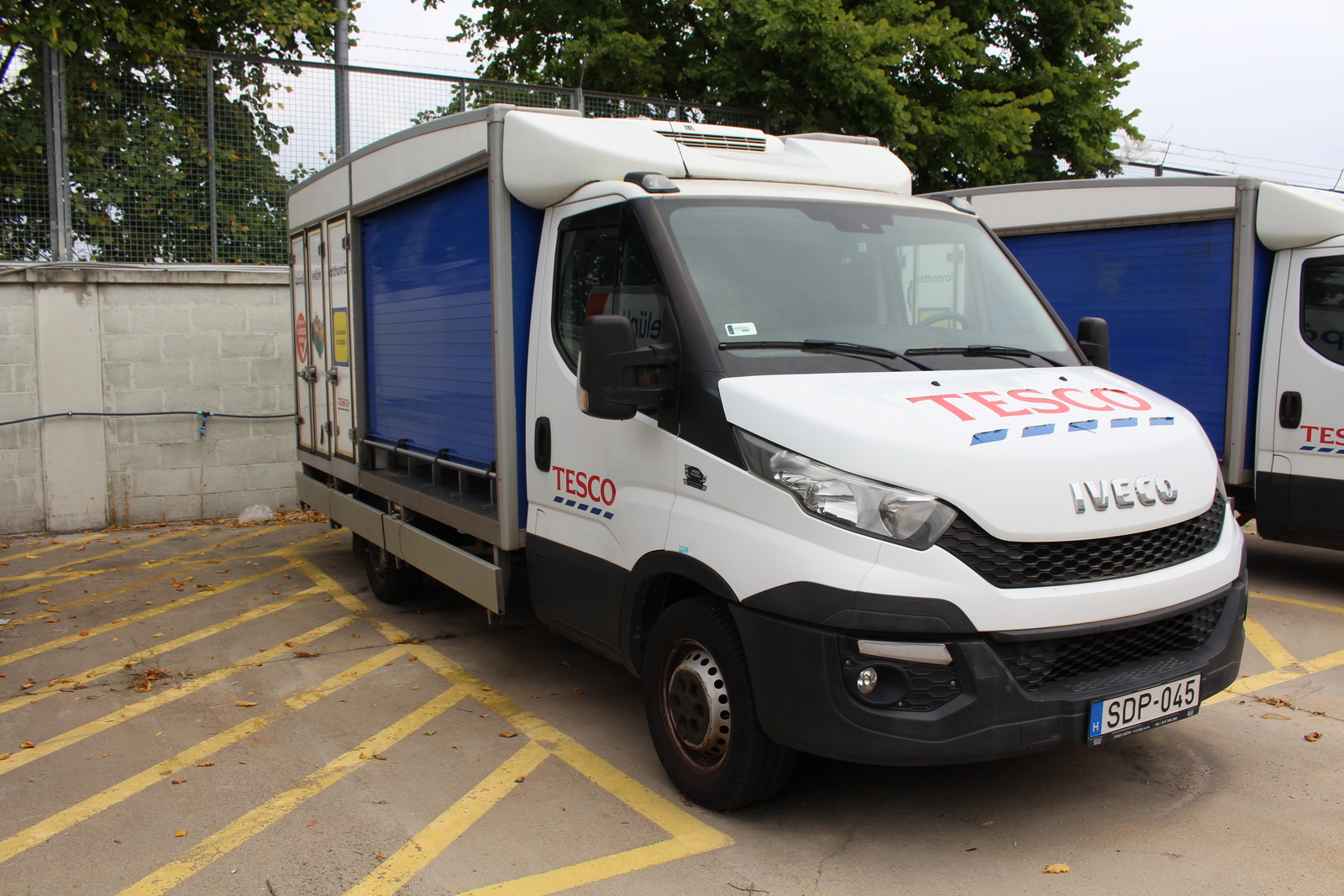 Hűtős kisteherautó 2