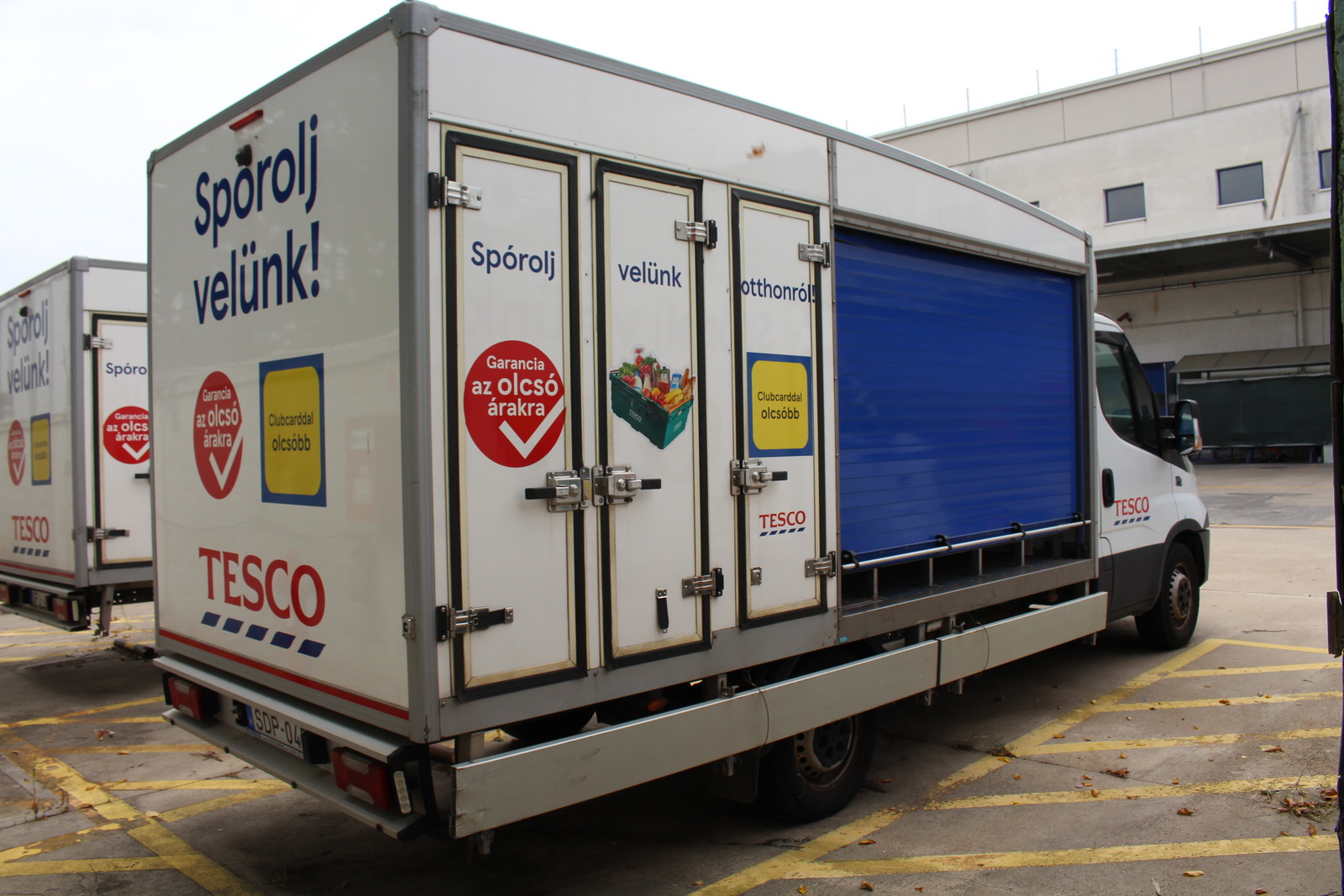 Hűtős kisteherautó 6