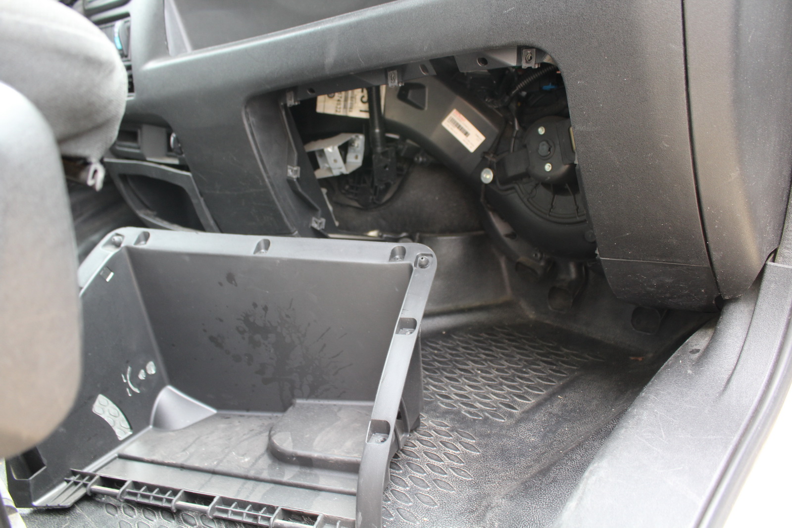 Hűtős kisteherautó 10