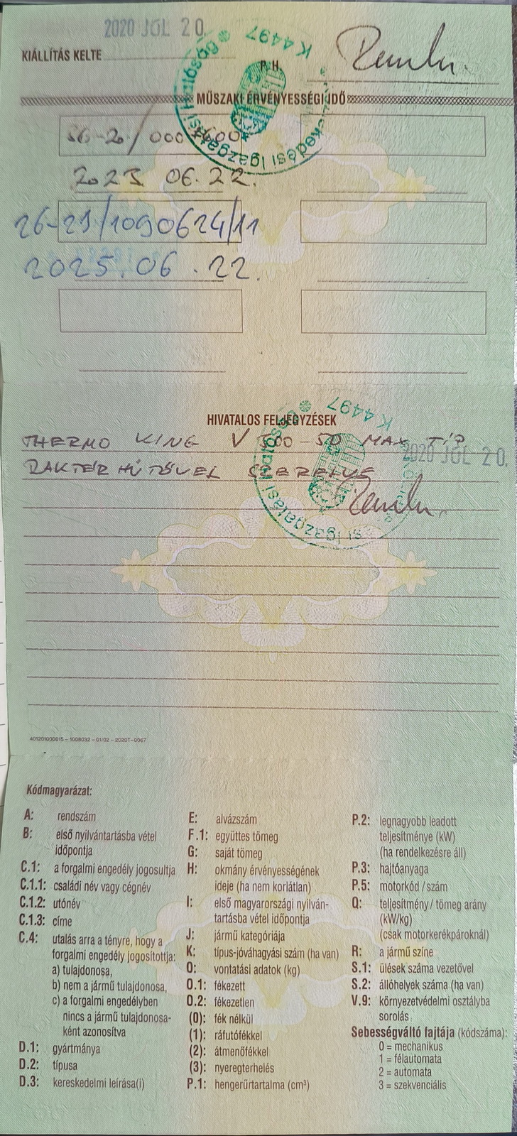 Hűtős kisteherautó 23