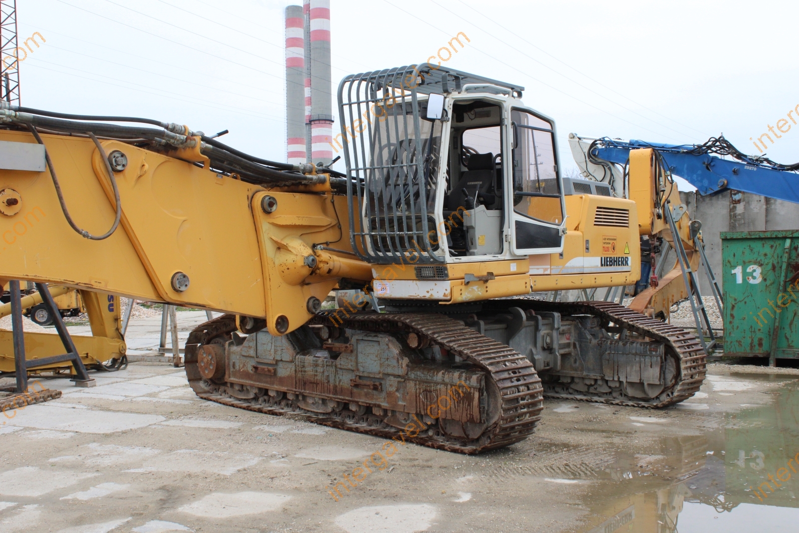 Hosszúgémű lánctalpas kotró – Liebherr