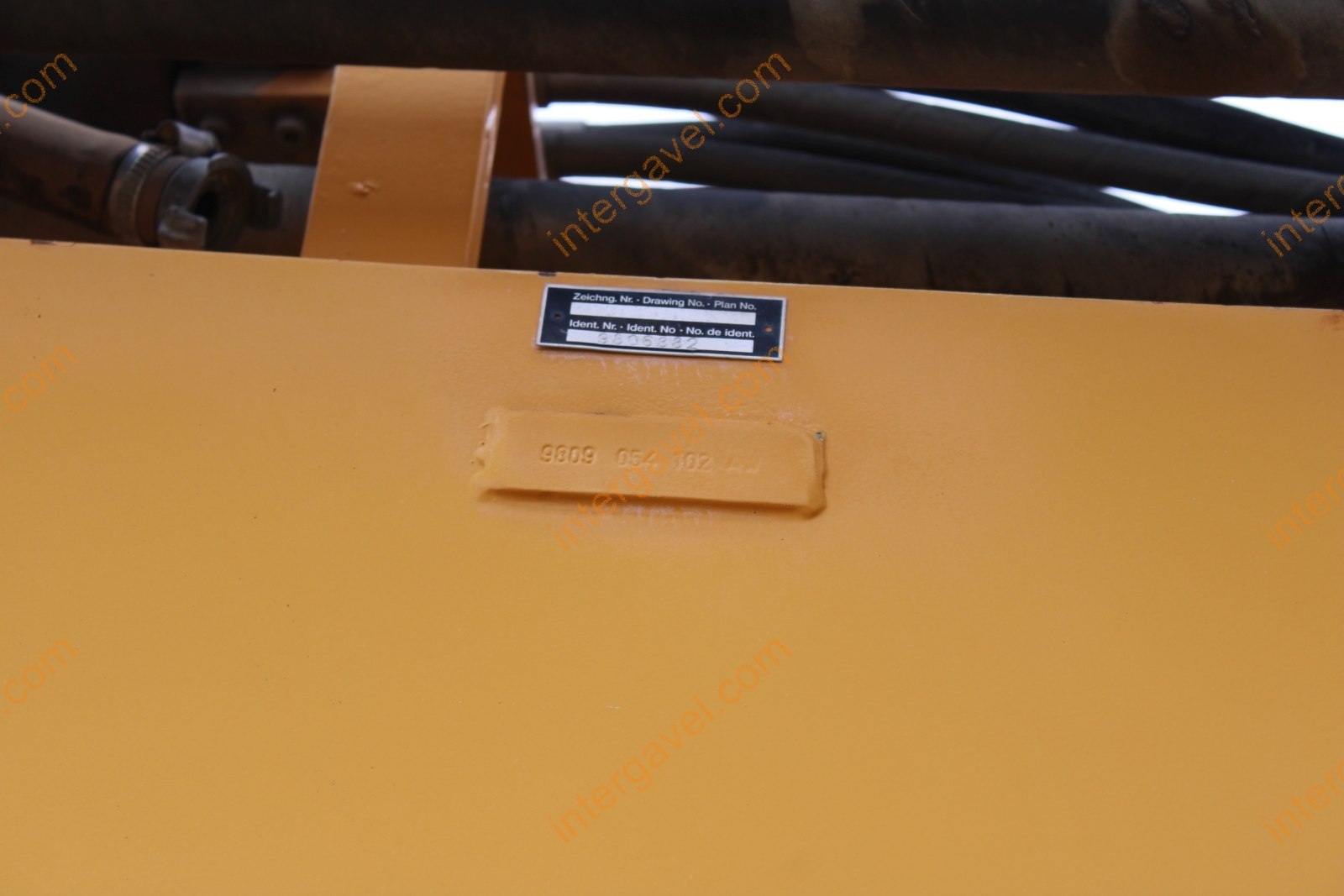 Hosszúgémű lánctalpas kotró – Liebherr 18