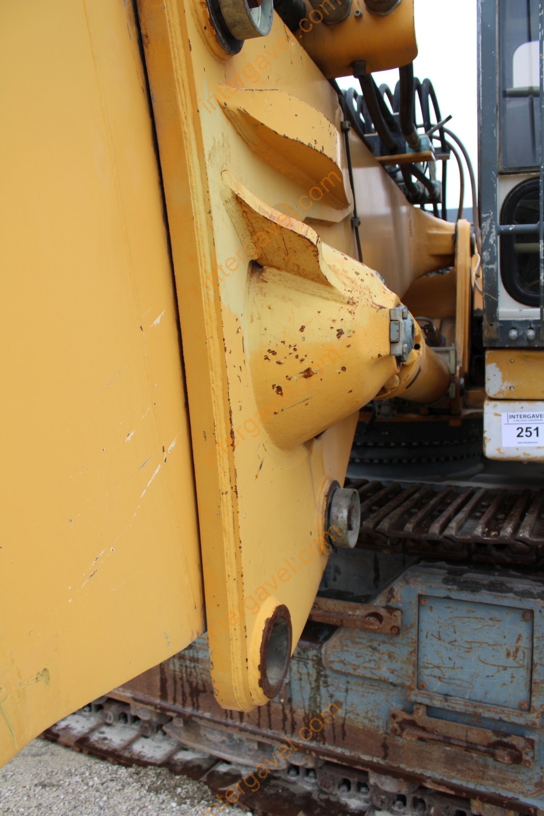 Hosszúgémű lánctalpas kotró – Liebherr 19