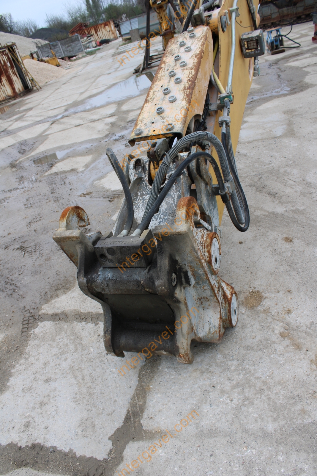 Hosszúgémű lánctalpas kotró – Liebherr 29