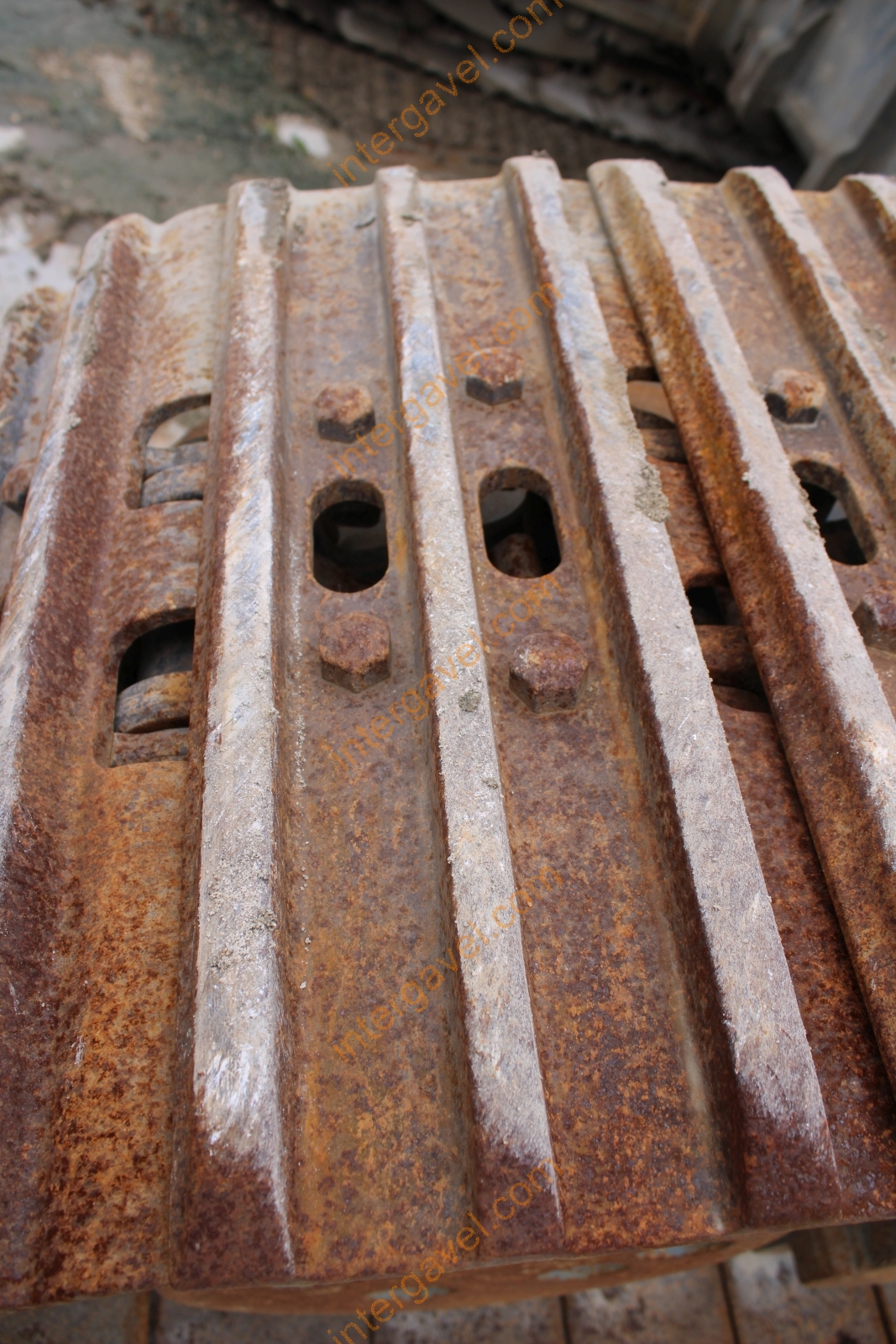 Hosszúgémű lánctalpas kotró – Liebherr 37